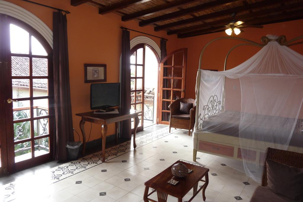 Hotel Casa Cubana Granada Nicaragua Oda fotoğraf
